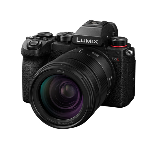 Panasonic Lumix DC-S5D+28-200mm schwarz / Sonderpreis bis 02.12.24